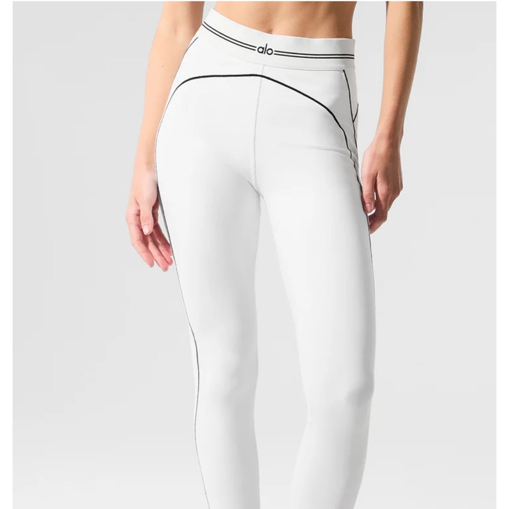 Alo Yoga m High-Waist Heart Throb Legging LIKE NEW